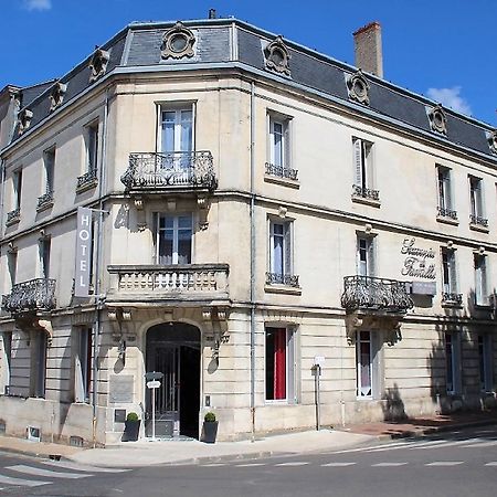 Hotel Souvenirs De Familles Saintes Exterior photo
